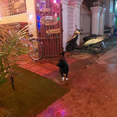 Peri Evi Hostel Phnom Penh Bassac Lane Kültér fotó