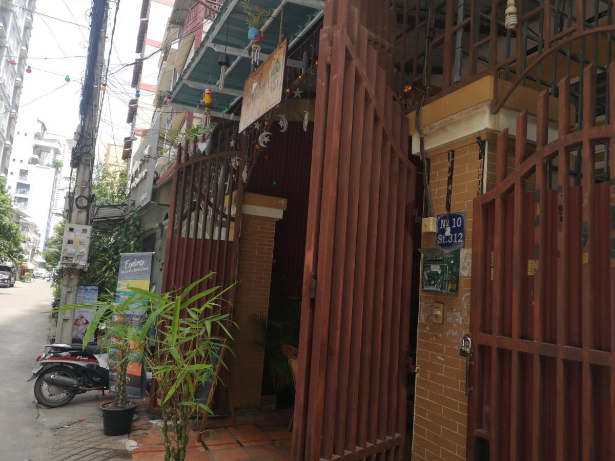 Peri Evi Hostel Phnom Penh Bassac Lane Kültér fotó