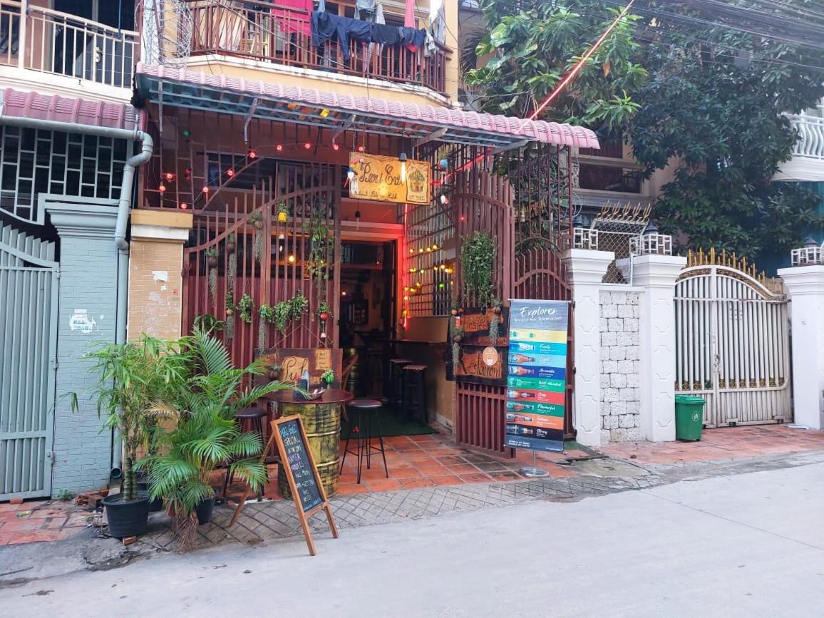 Peri Evi Hostel Phnom Penh Bassac Lane Kültér fotó