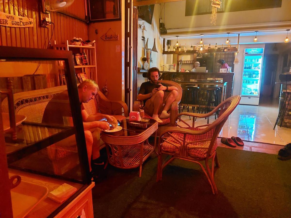Peri Evi Hostel Phnom Penh Bassac Lane Kültér fotó