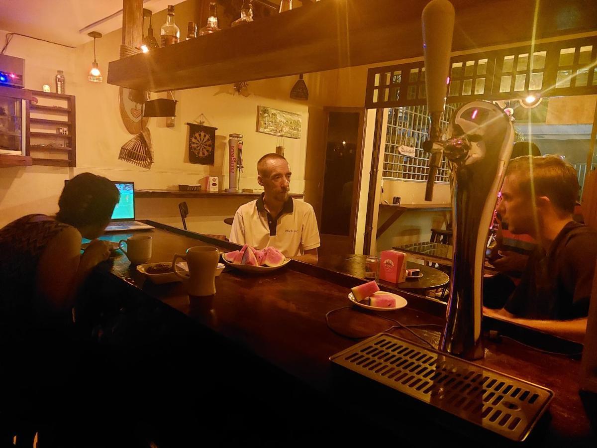 Peri Evi Hostel Phnom Penh Bassac Lane Kültér fotó