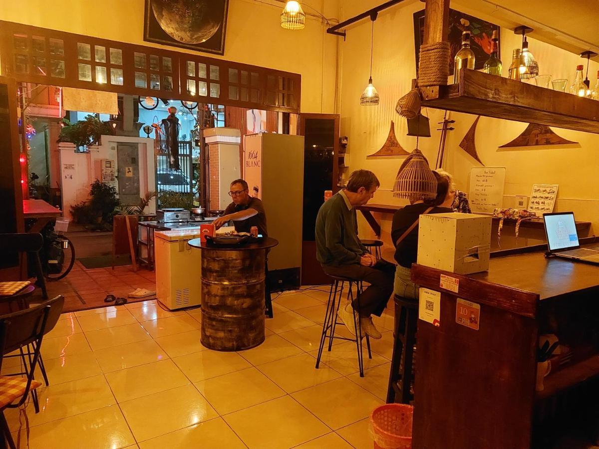 Peri Evi Hostel Phnom Penh Bassac Lane Kültér fotó